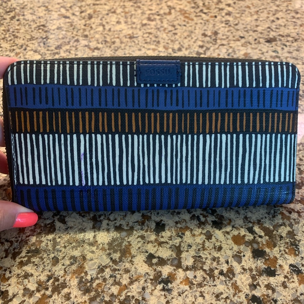 Fossil zipper wallet